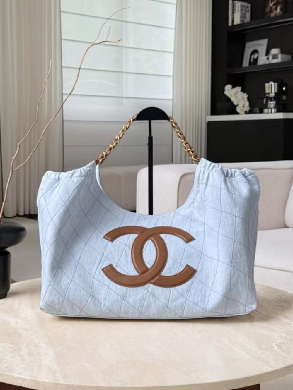 Classic CHANEL   bag: A Stylish and Versatile Choice for Elegance